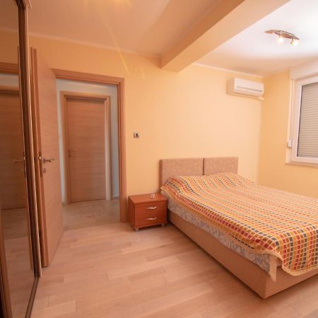 Mum'S Apartment Petrovac Exterior foto